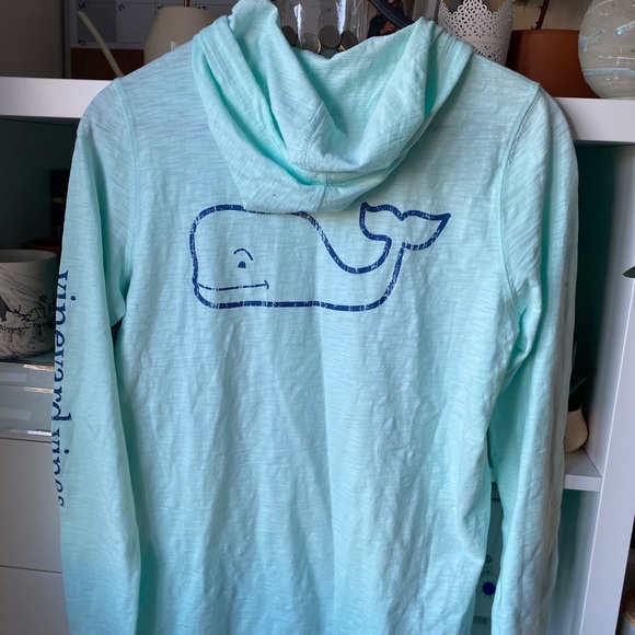 Vineyard Vines Lightweight Sweater - Picture 2 of 9